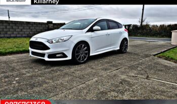 
									Ford Focus ST Low Milage full								